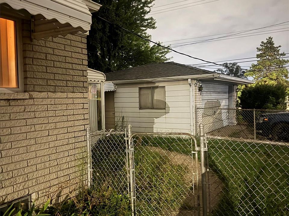 2nd image of 8495 Potomac Ave