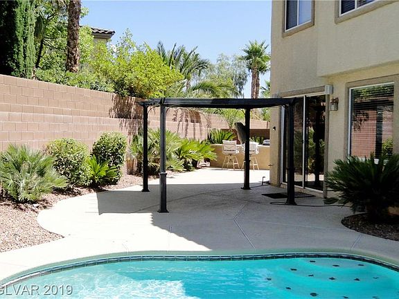 3rd image of 549 El Loro St