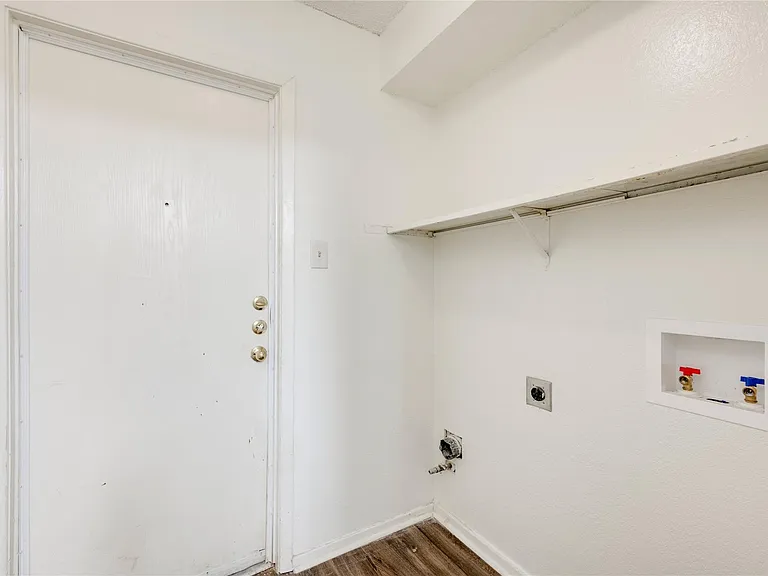 7918 W Gate Blvd — Photo 26