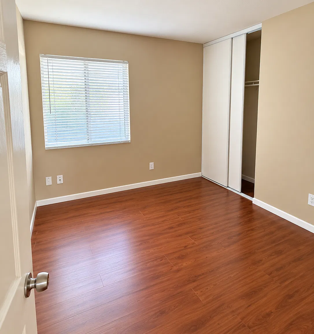 3 bed, 1338 sqft, $2,500 — Photo 3