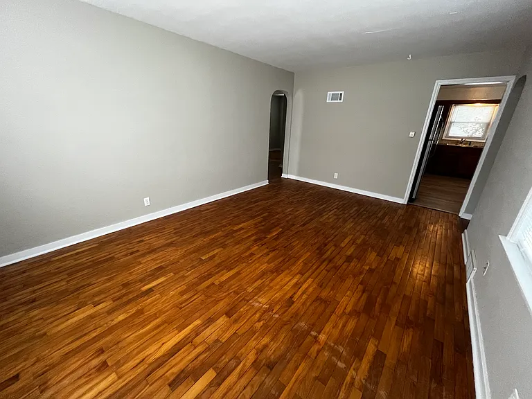 418 W Lakewood Blvd — Photo 6