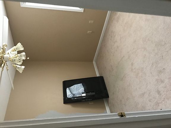 4th image of 6975 Saddlebrook Dr