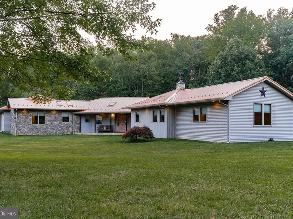 1251 Black Gap Rd, Fayetteville, PA 17222