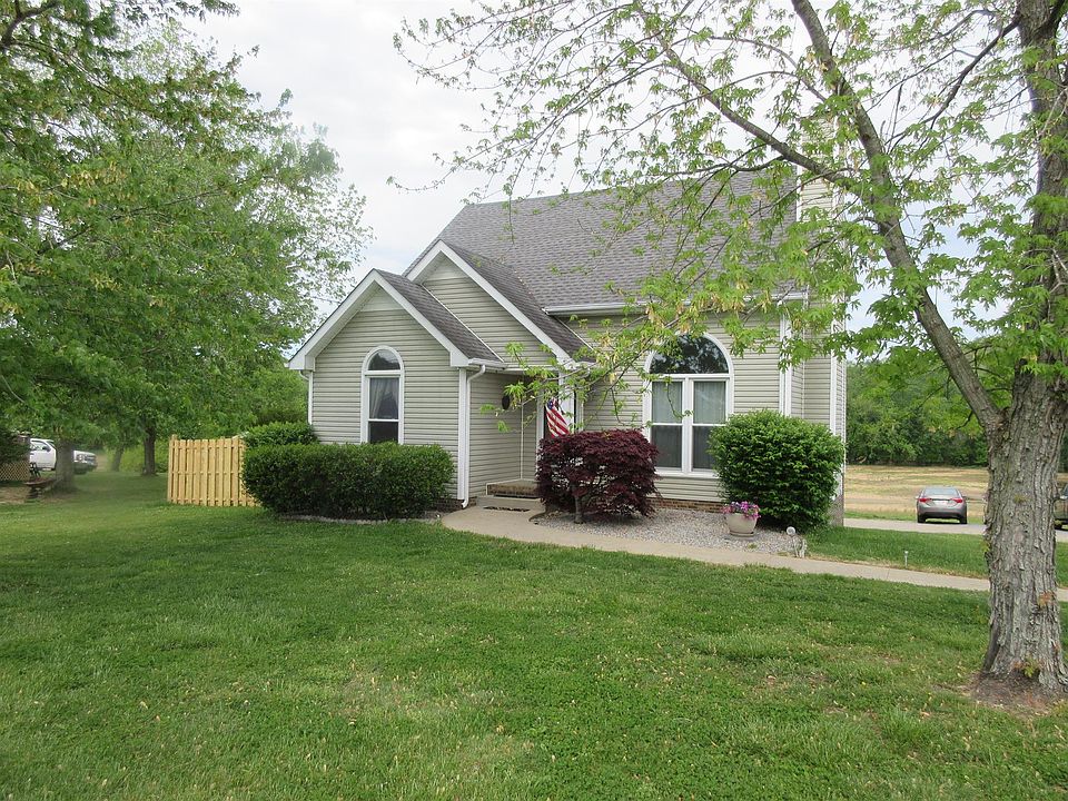 1st image of 728 W Creek Dr