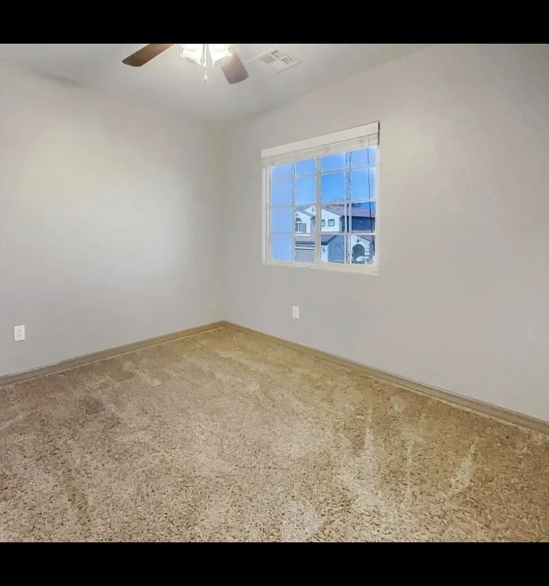 4 bed, 2.5 bath, 1875 sqft, $3,000 — Photo 3