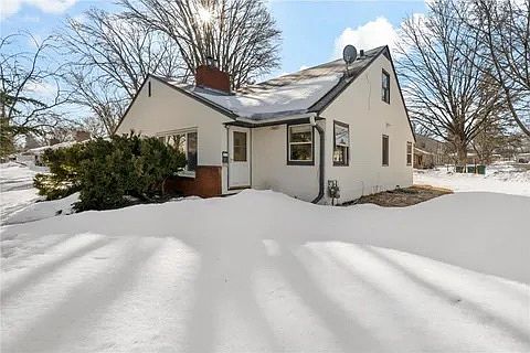 1st image of 5427 45th Ave N