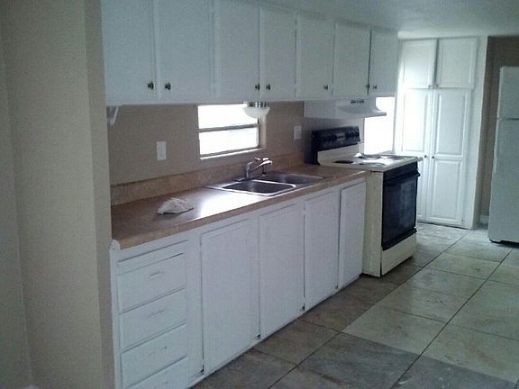 2nd image of 5735 SE 27th Ave