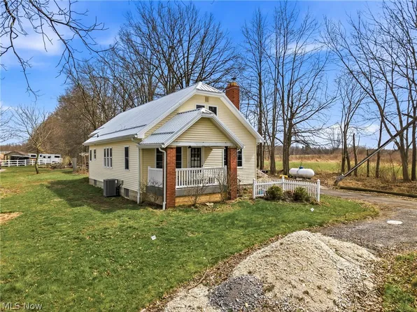 8305 Columbiana Canfield Rd, Canfield, OH 44406