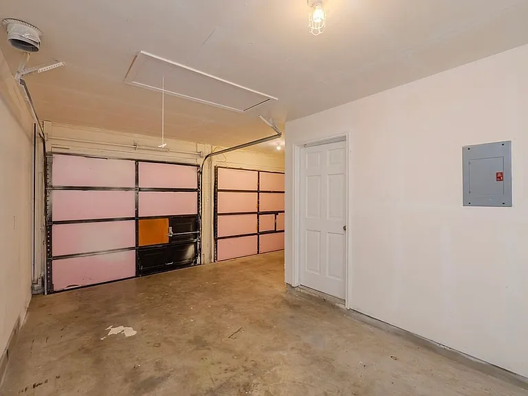 12917 Meehan Dr — Photo 31