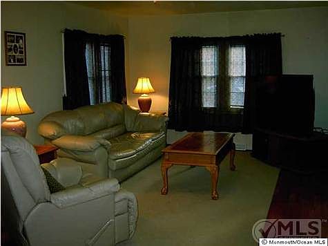 3rd image of 2328 6th Ave