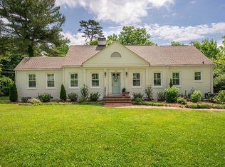 1301 Elfin Rd, Lookout Mountain, GA 30750