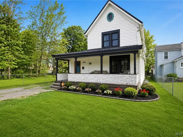 648 Beach Rd, Angola, NY 14006