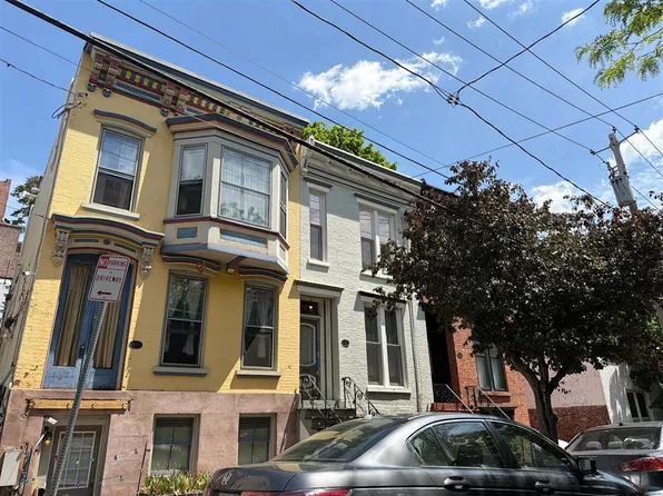 165 Chestnut St, Albany, NY 12210
