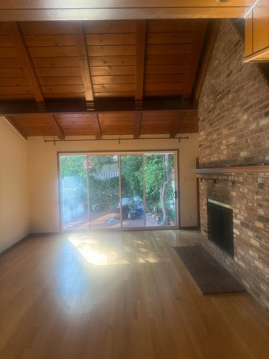Building Photo - Coldwater Canyon Ave