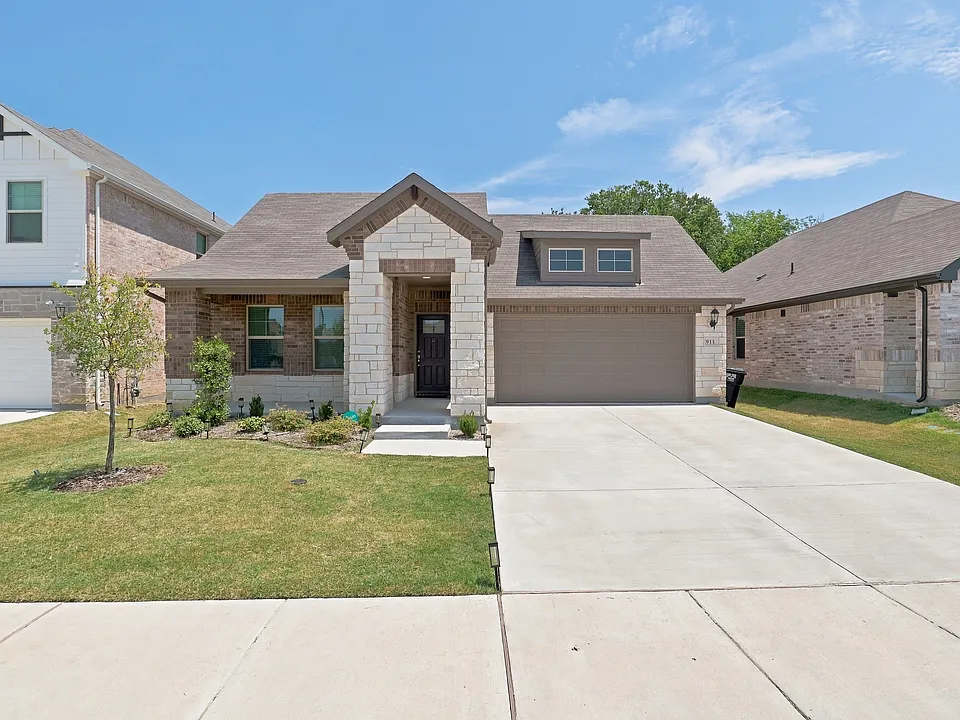 911 Elijah Ln