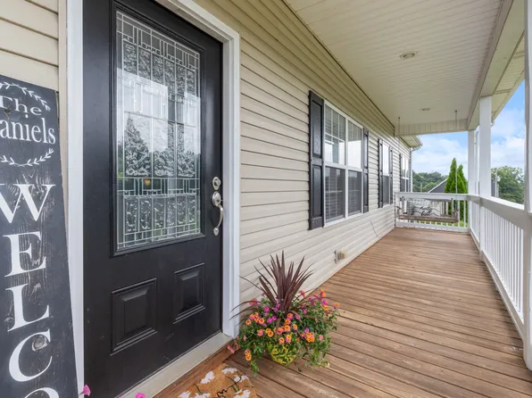 1434 Saint Paul Rd, Charlotte, TN 37036