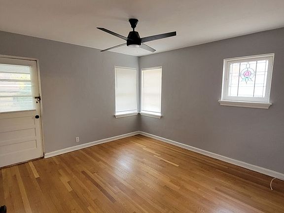 3rd image of 6420-6422 Hampton Ave