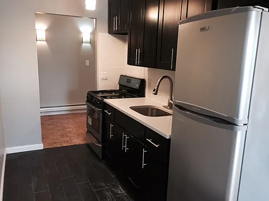 Rented by Premier Metro Realty Corp | media 33