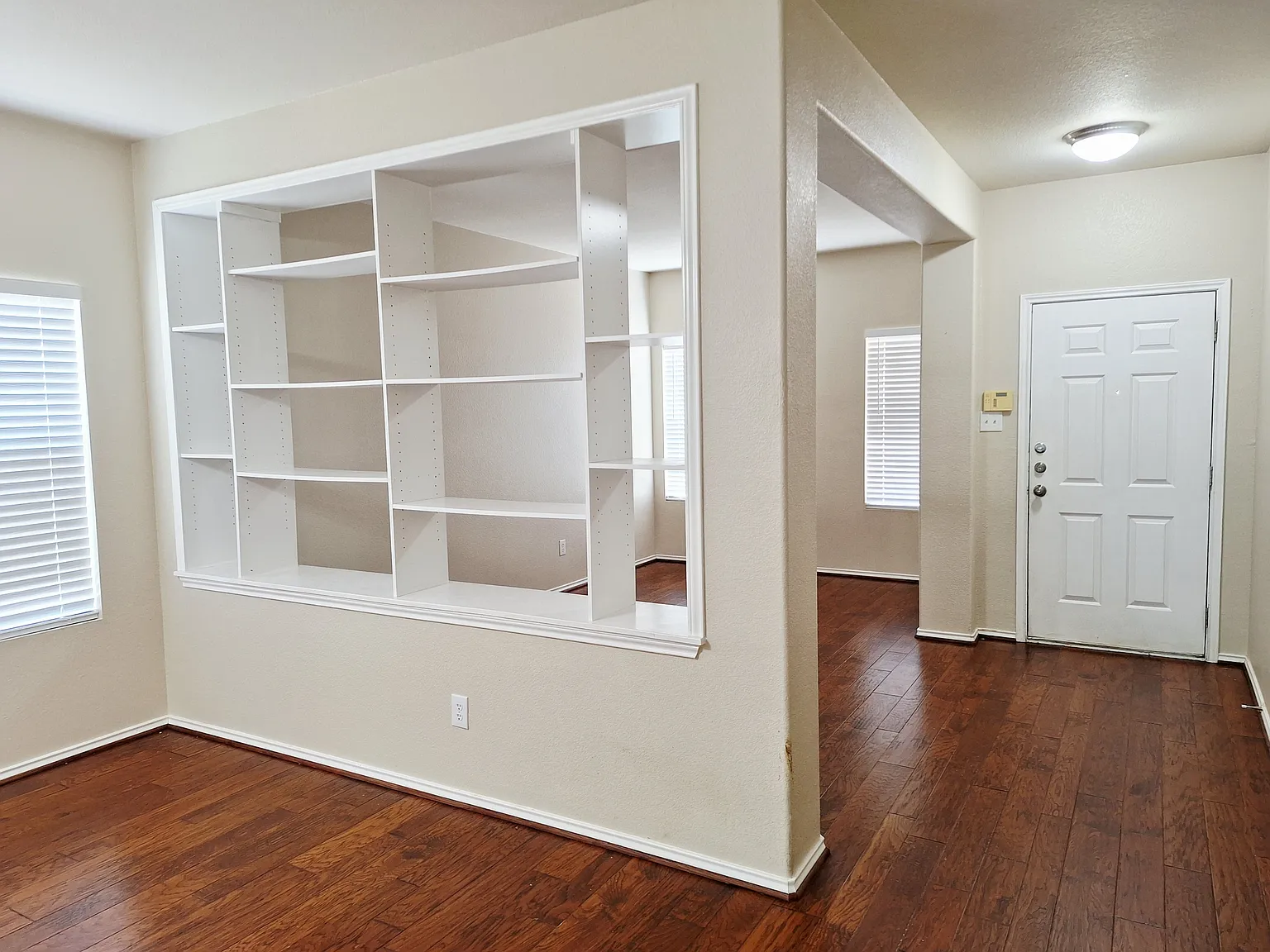 407 West South Street - 1 — Photo 3