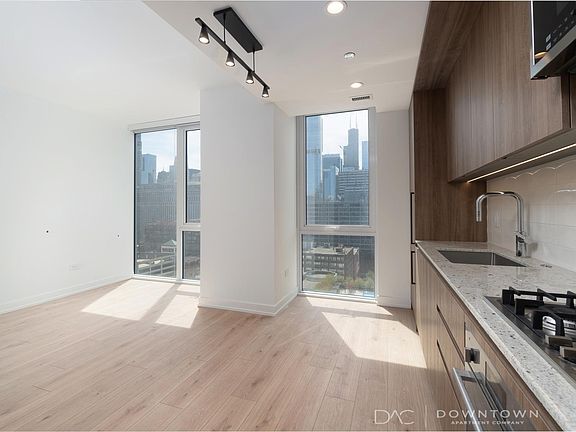 2nd image of 290 W Grand Ave #3509