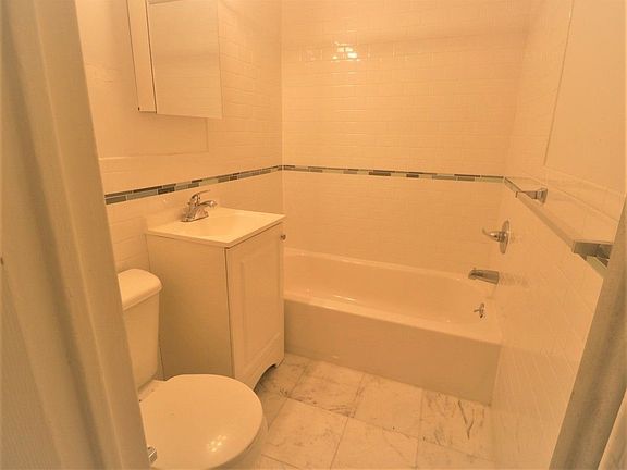 4th image of 971 1st Ave #312
