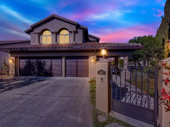 40 Cove Ct, Napa, CA 94559