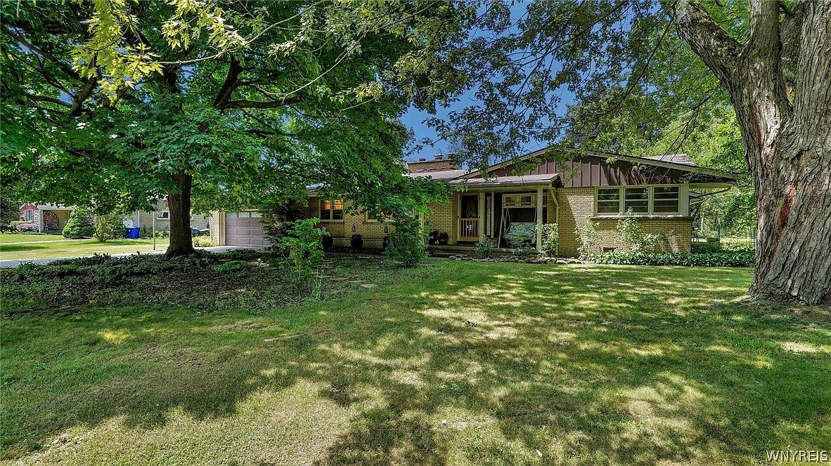 4914 Smiley Ter, Clarence, NY 14031 | Zillow