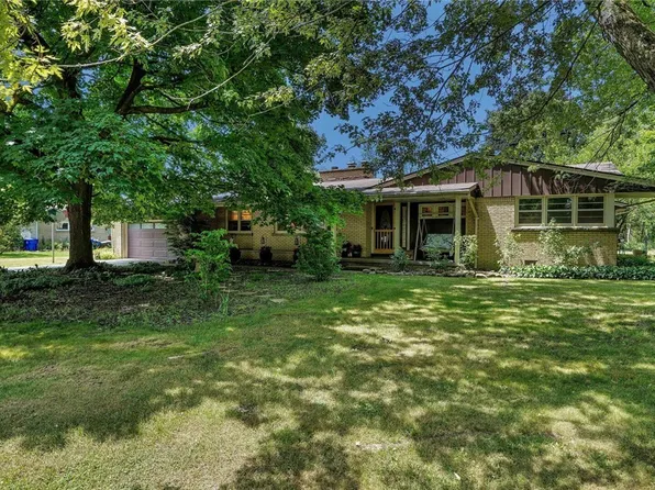 4914 Smiley Ter, Clarence, NY 14031