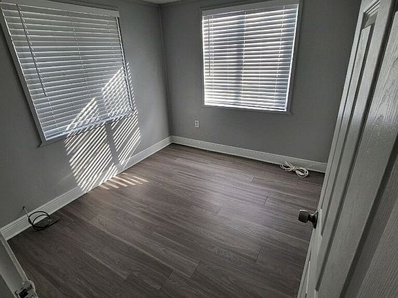 3rd image of 4611 N Hubert Ave #11