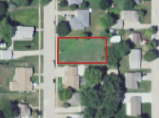 May Ave, Gibbon, NE 68840