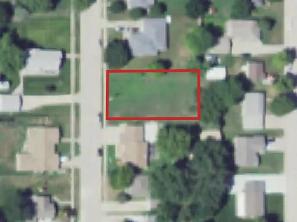 May Ave, Gibbon, NE 68840