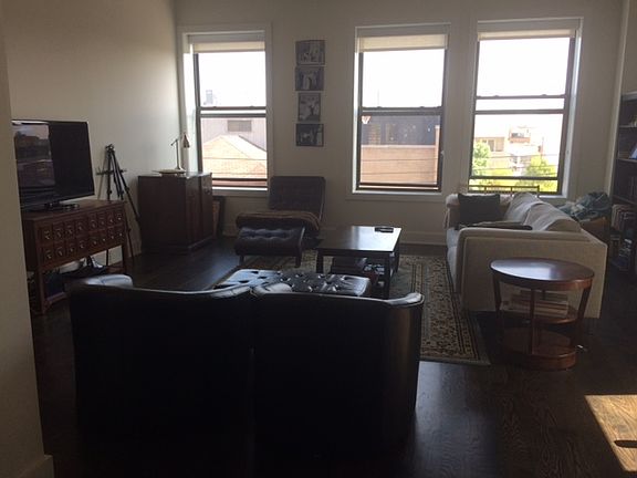 2nd image of 1739 N Milwaukee Ave