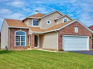 357 Sundance Dr, Bartlett, IL 60103