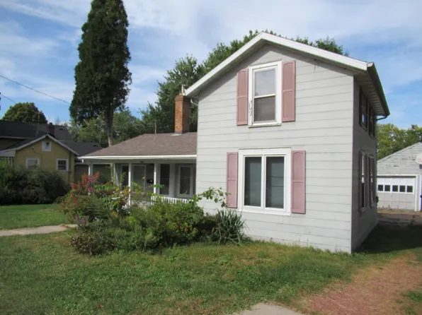 1122 Grand Ave, Janesville, WI 53546