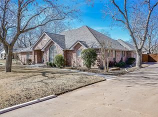 7611 Ravenswood Rd, Granbury, TX 76049