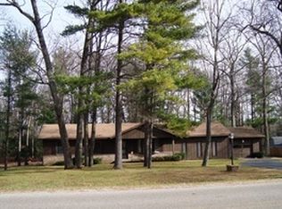 7108 Lakewood Dr, Oscoda, MI