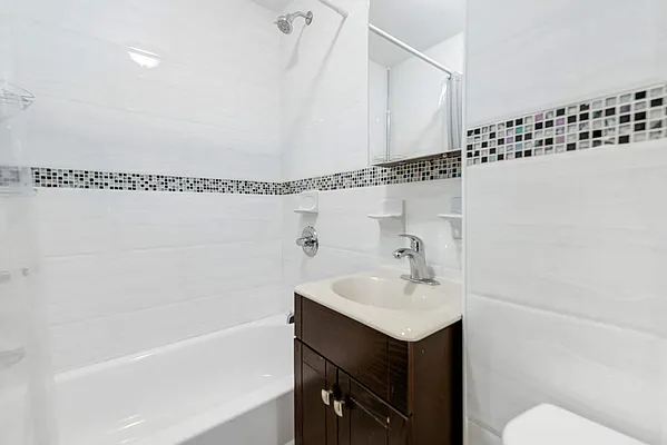 Rented by Compass | media 25