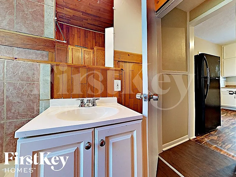 615 Clement St — Photo 11