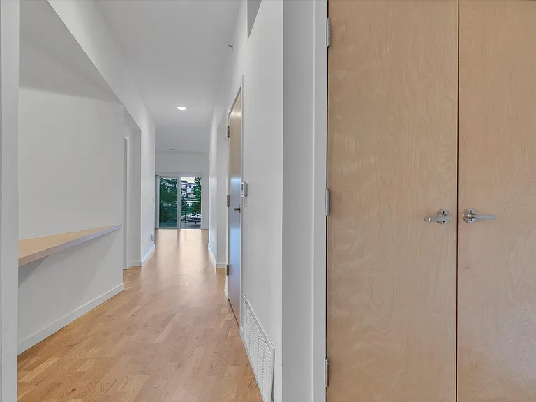 1053 W Century Dr #310 — Photo 15