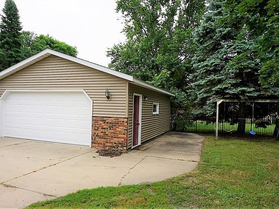 3rd image of 2036 14th St N