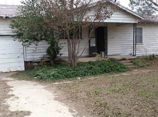 421 S West St, Perrin, TX 76486