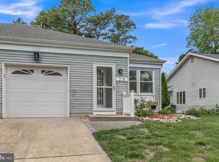 28 Sycamore Rd #45, Manahawkin, NJ 08050
