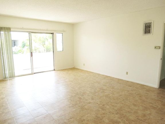 3rd image of 23122 Samuel St APT 10