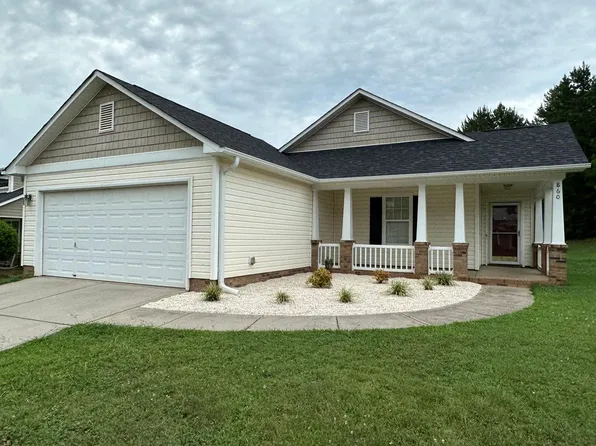 860 Raindrops Rd, Gastonia, NC 28054