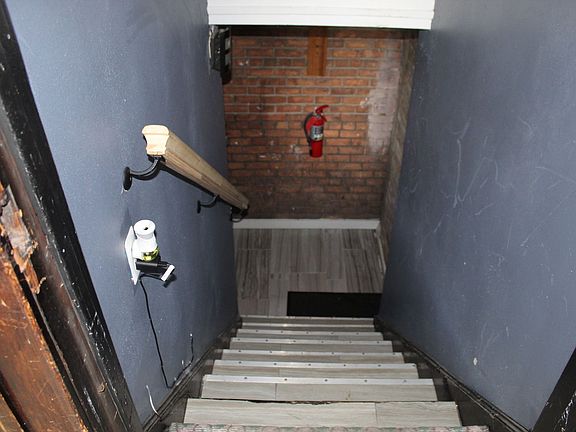 2nd image of 514 Kirby St E #B4