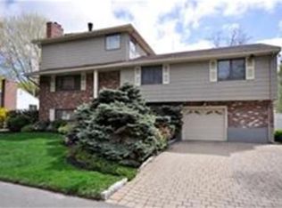 69 Gary Rd, Needham, MA 02494