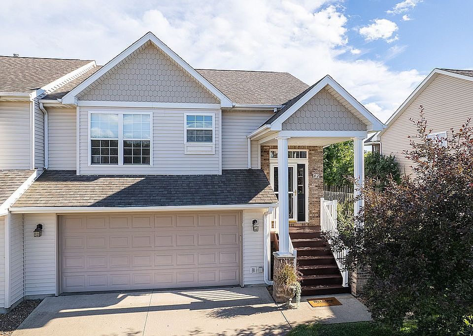 1st image of 82 Vandello Dr
