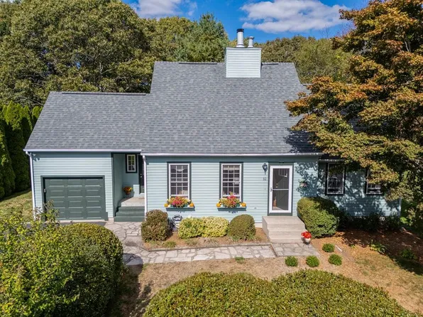 82 Foster Sheldon Rd, South Kingstown, RI 02879