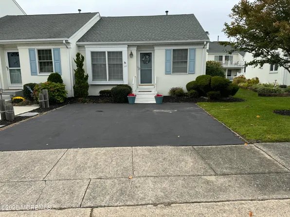 323 Arbegast Drive, Brigantine City, NJ 08203