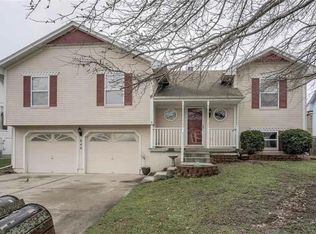840 Highland Ave, Grain Valley, MO 64029